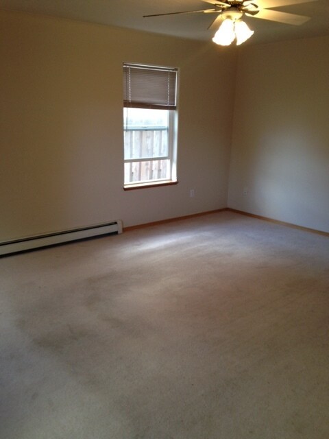 Building Photo - 3512 Laredo Dr