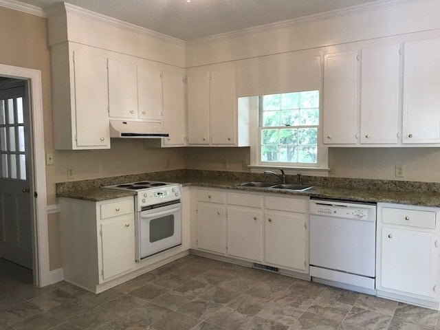 Building Photo - 8204 Old Deer Trail