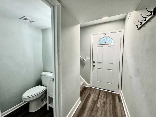 Building Photo - Updated & Ready For You On 12-05-25! A Pet...