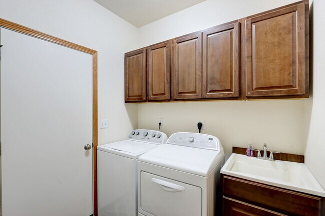 Building Photo - W1158 Meadowsweet Pass