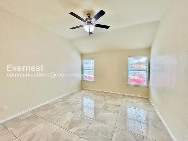 Building Photo - 1413 Avenue A