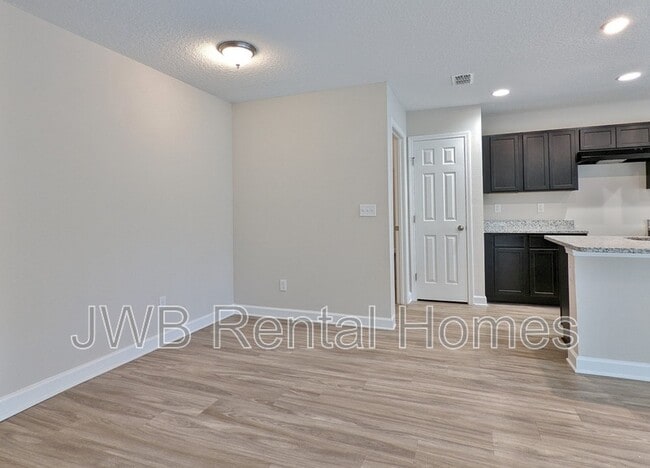 Building Photo - 8132 Noroad