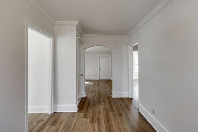 Building Photo - Newly Renovated 3BR/1BTH with Loft for Rent!