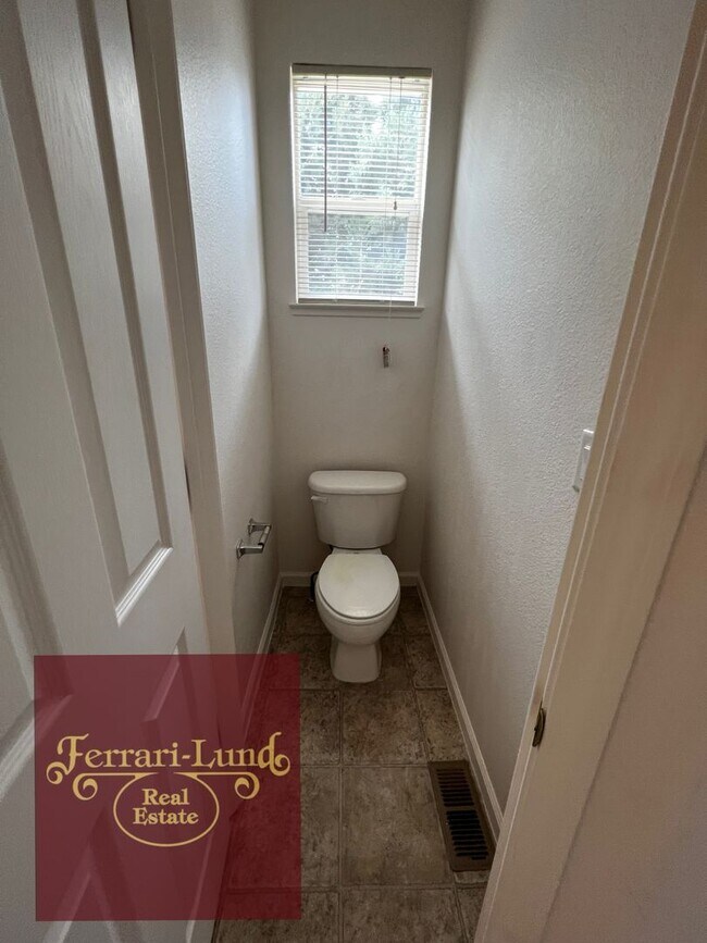 Building Photo - ?? Home in the Vistas in East Sparks- Kay DeAlba Property!! ??