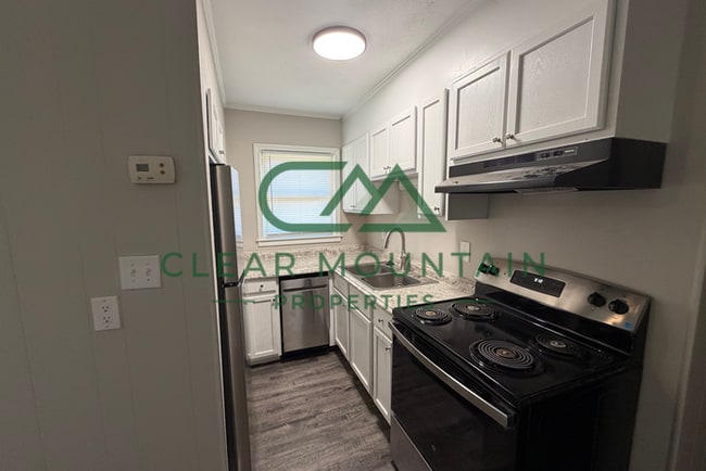 Building Photo - Move-in Special! Limited-Time Leasing Offer!