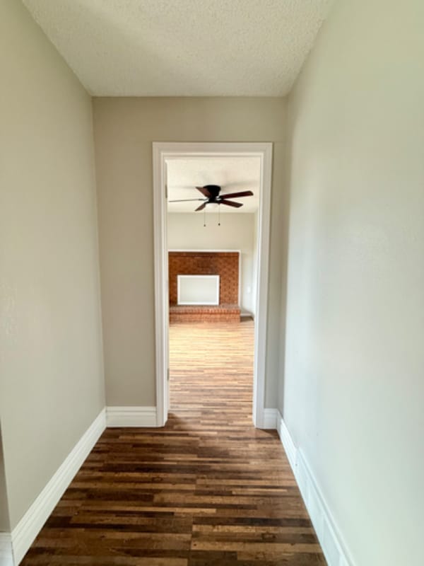 Building Photo - 1601 27th Ave