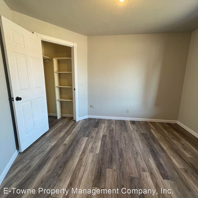 Building Photo - 4 br, 2 bath House - 514 Deer Run