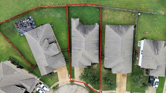 Building Photo - 3058 Winterberry Ln