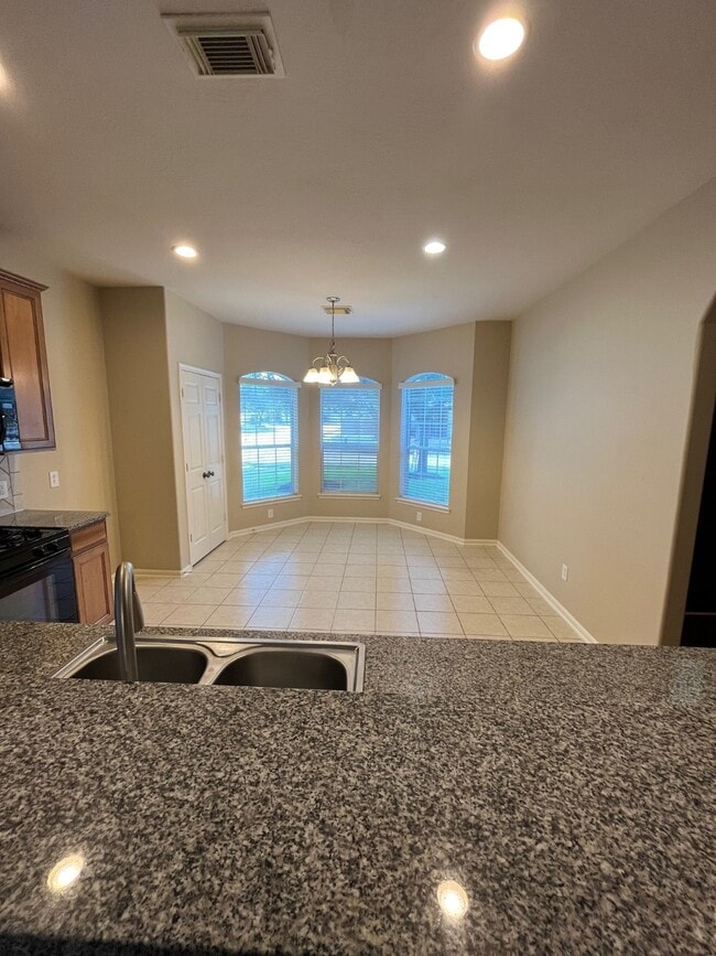 Building Photo - 16806 Empty Ness Dr