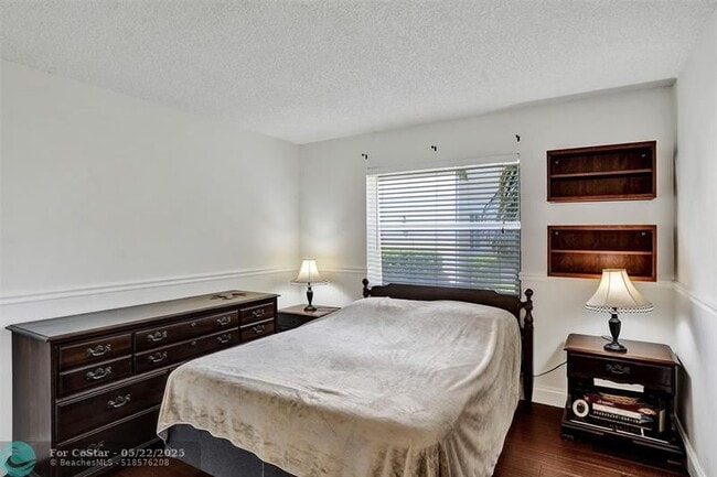 Building Photo - 12215 Royal Palm Blvd