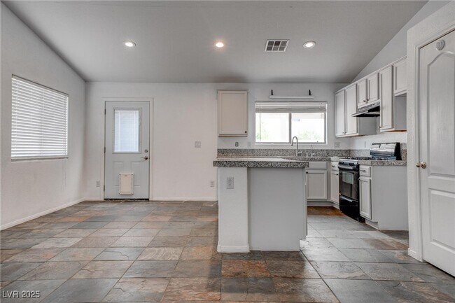 Building Photo - 6436 North Point Break St