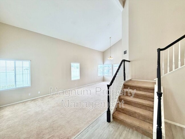 Building Photo - 28291 Tierra Vista Rd