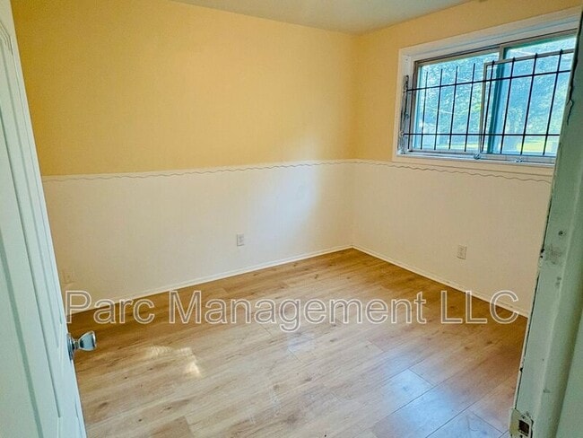 Building Photo - 15914 Dacosta St