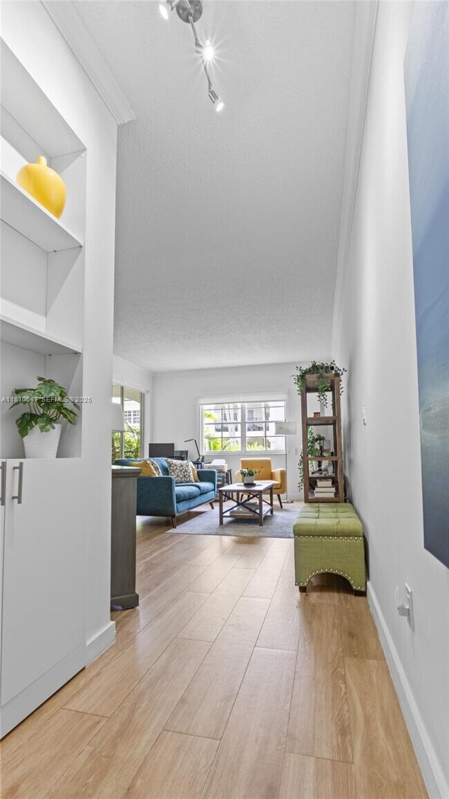 Building Photo - 3245 NE 184th St