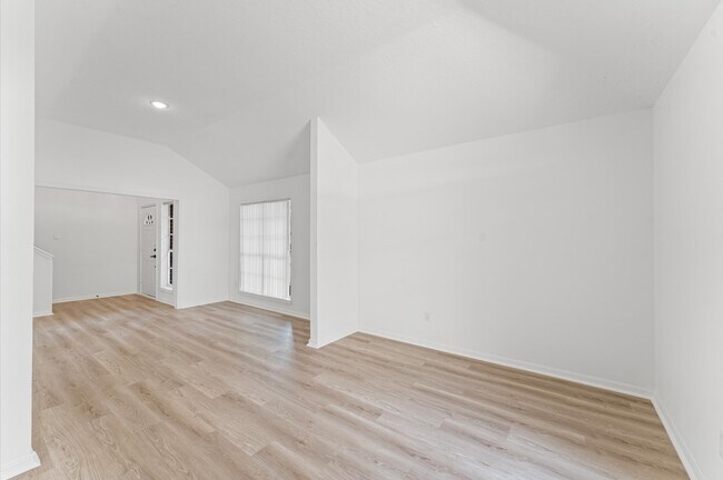 Building Photo - 17527 Hamilwood Dr