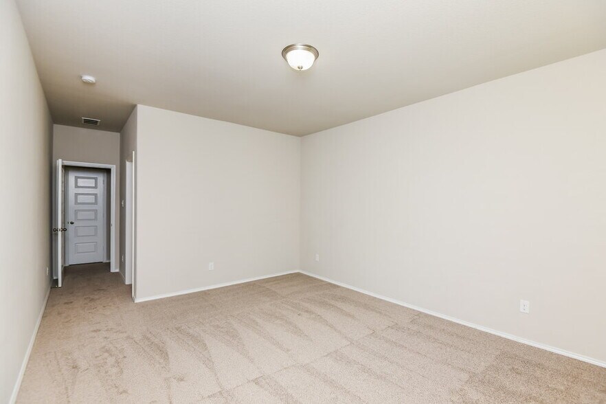 Building Photo - 6253 Jackstaff Dr