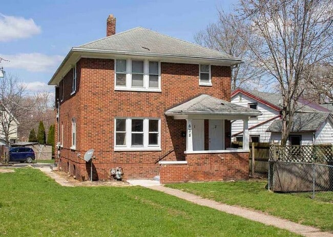 Primary Photo - 638 N Winnebago St