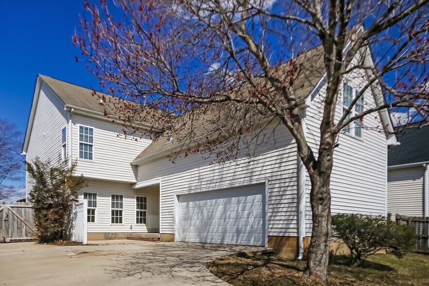 Building Photo - 537 Georgetown Dr NW