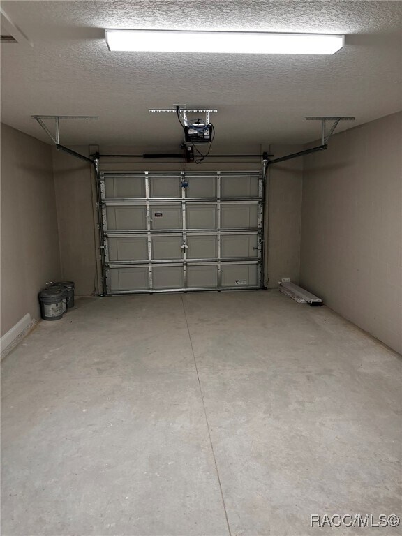 Building Photo - 2418 CR 451