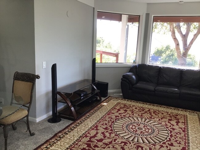 Building Photo - LUXURIOUS PRIVATE STUDIO WITH BREATH TAKING VIEWS