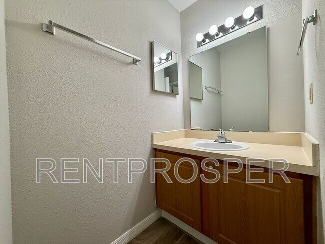 Building Photo - 4153 S Semoran Blvd