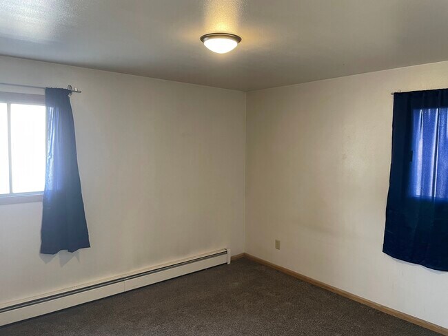 Bedroom - 3160 S Brust Ave
