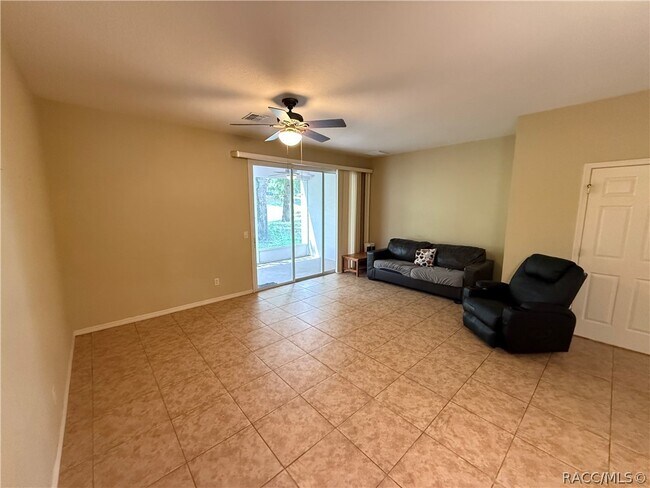 Building Photo - 1658 W Spring Meadow Loop