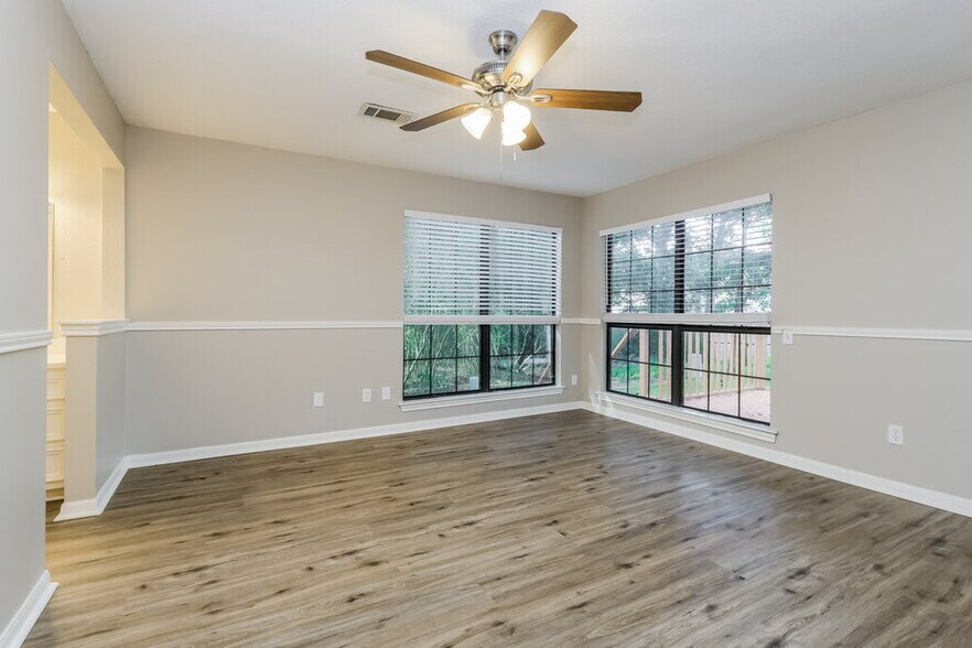 Building Photo - 11631 Alcott Dr