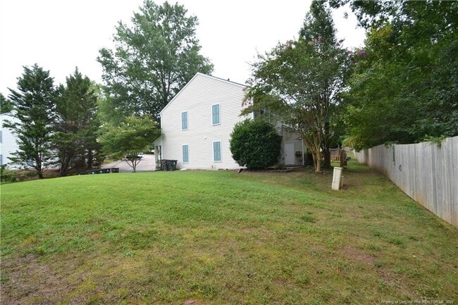 Building Photo - 600 Walnut Woods Dr