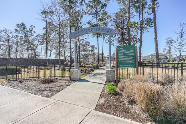 Building Photo - 17590 Rosette Grass Dr
