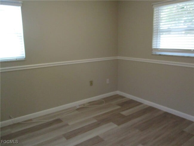 Building Photo - 3745 Maxine St