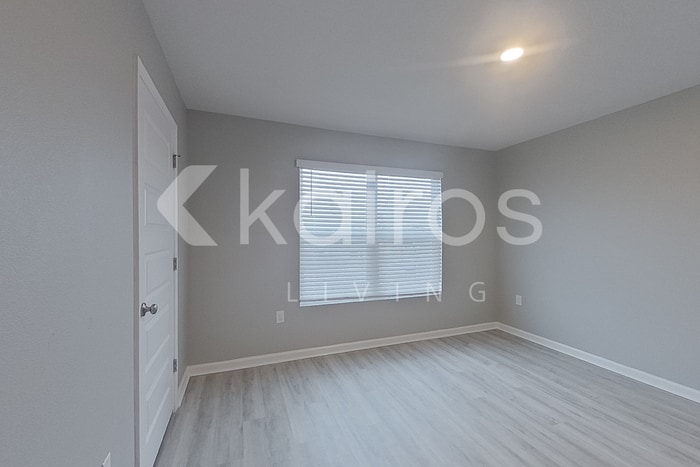 Building Photo - 4694 Malay Cir
