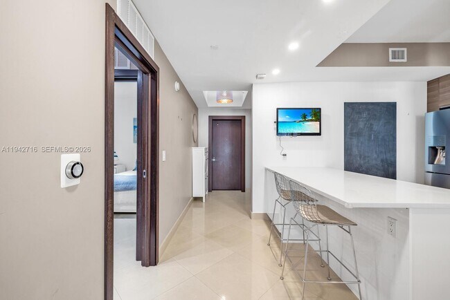 Building Photo - 3340 NE 190th St