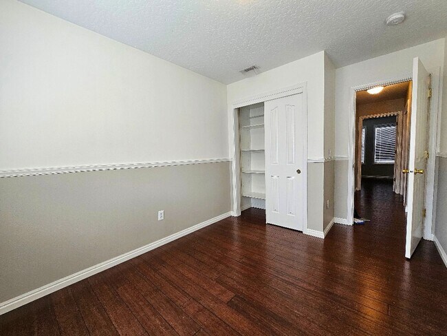 Building Photo - 13307 W Satinleaf Dr
