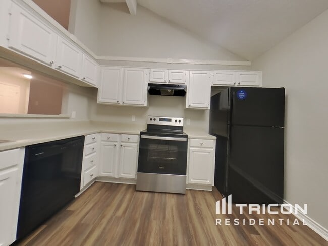Building Photo - 4704 Wineberry Dr