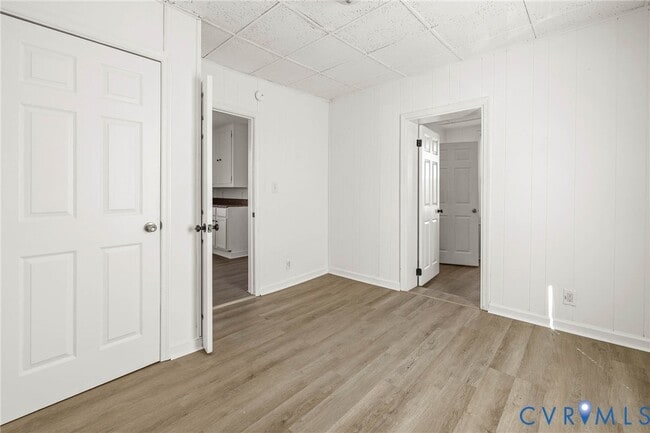 Building Photo - 107 S 9th Ave