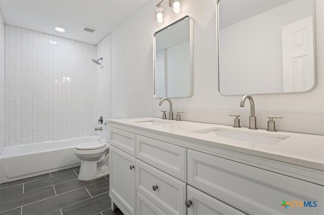 Building Photo - 202 Marston Ave