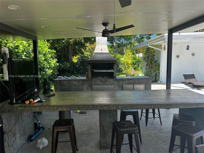 Building Photo - 8435 SW 156th St