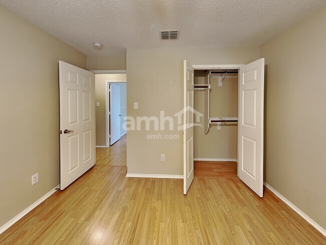 Building Photo - 2936 Wild Oak Ln