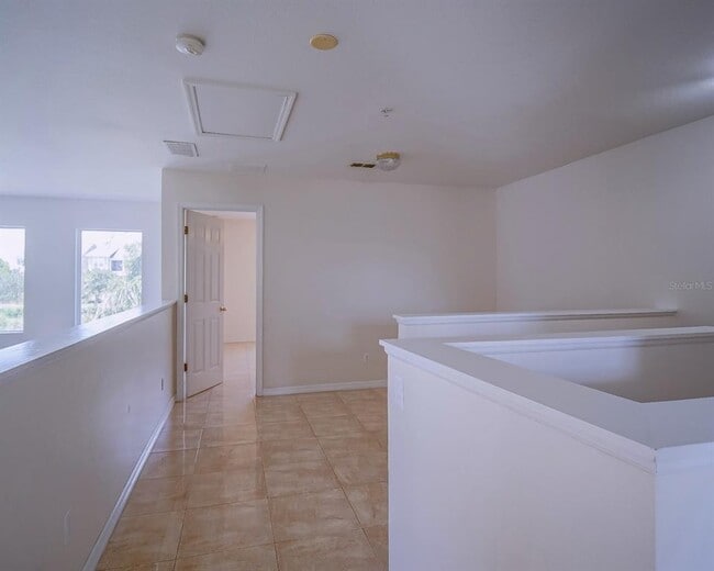 Building Photo - 10033 Moorshire Cir