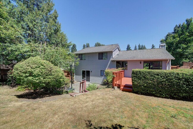 Building Photo - 4Bd/2.25Ba Redmond House
