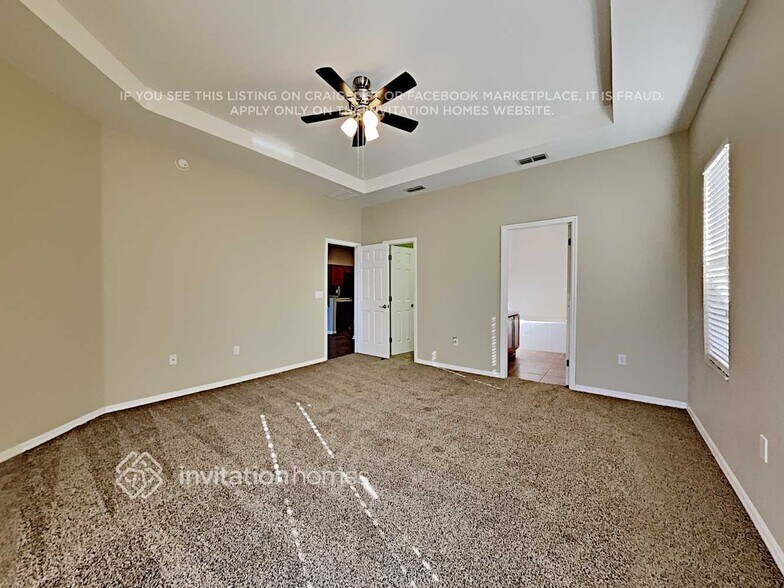Building Photo - 4681 Mandolin Loop