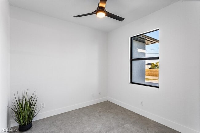 Building Photo - 3318 NE 13th Pl