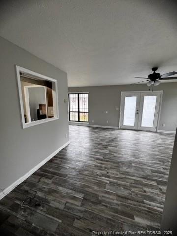 Building Photo - 6885 Kingsgate Dr