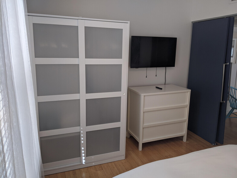 BEDROOM - 1512 Washington Ave