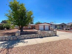 Building Photo - Northeast El Paso 3 Bed Refrig A/C