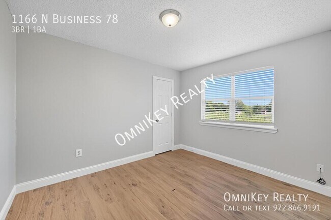 Building Photo - 1166 N Texas 78 Business