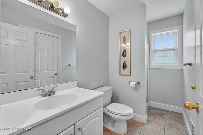 Building Photo - B19 Haddonfield Ave