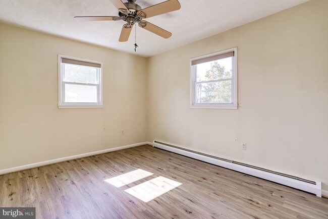 Building Photo - 13714 Gran Deur Dr