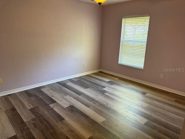 Building Photo - 839 Princeton Dr